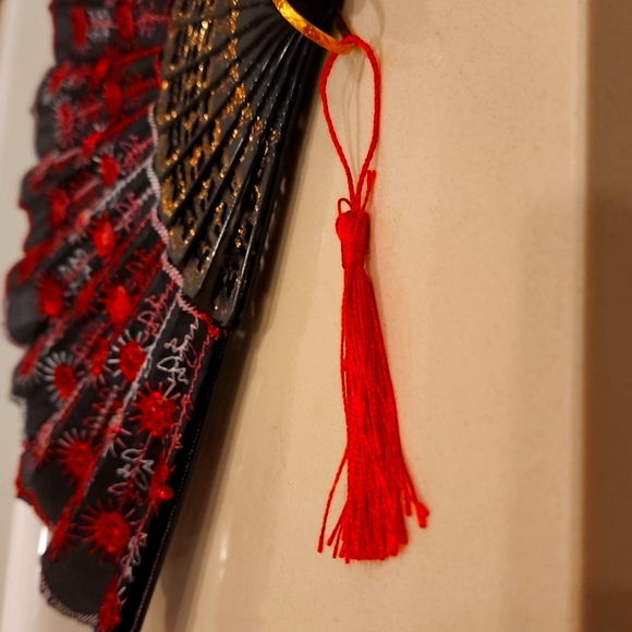 Asian Fan - Picture 2 of 6